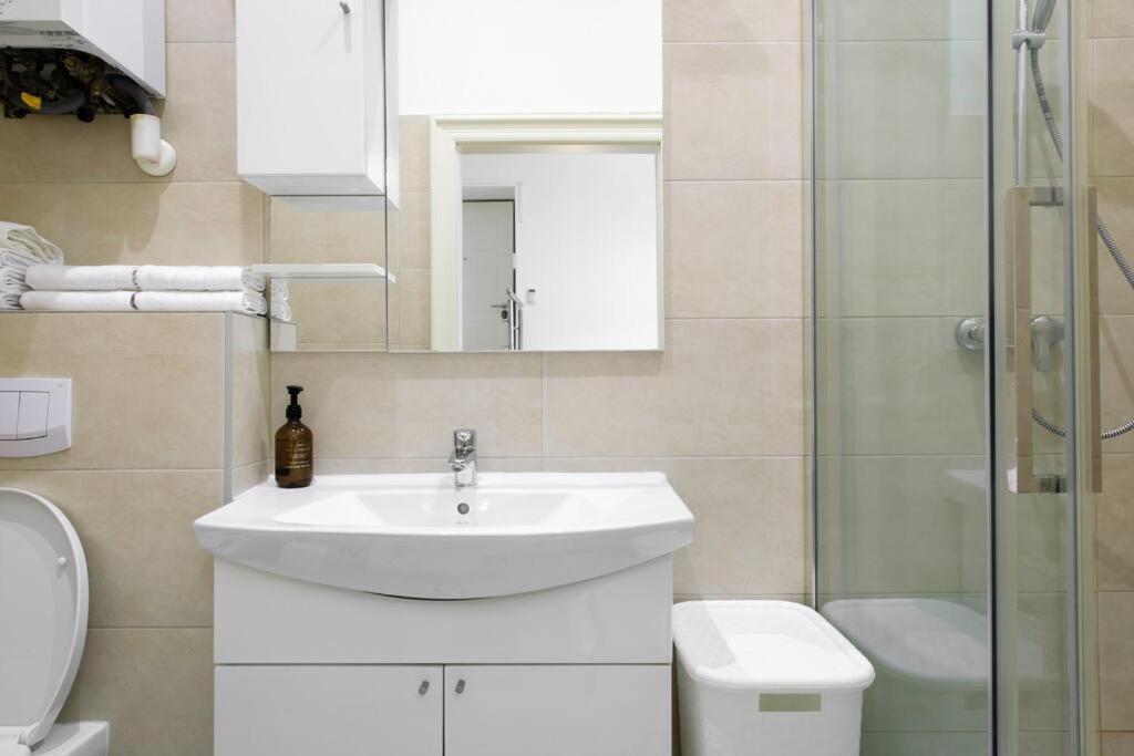 Le David City Apartment Вена Экстерьер фото